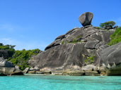 หินเรือใบ เกาะแปด (เกาะสิมิลัน)อุทยานแห่งชาติหมู่เกาะสิมิลัน